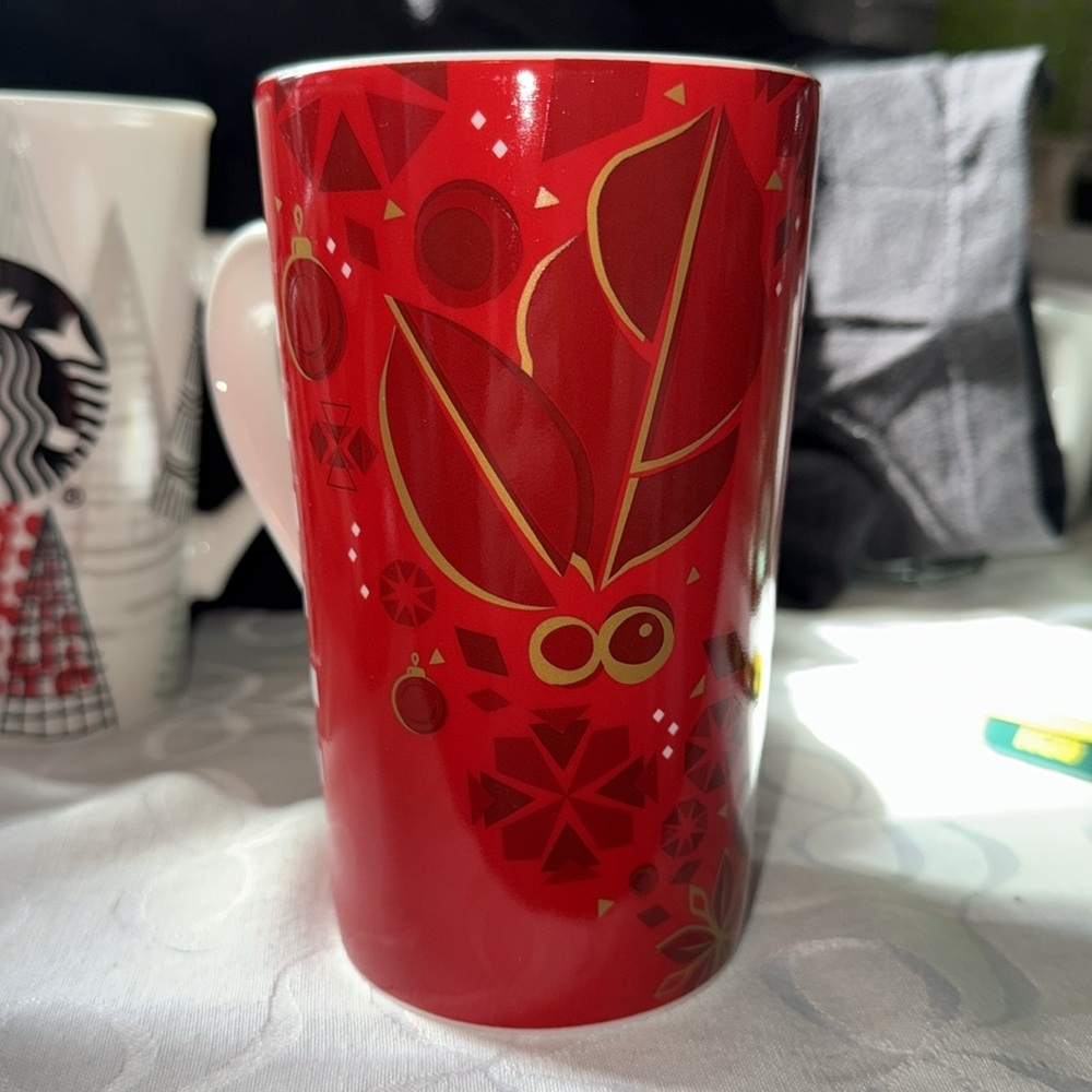 Starbucks Festive Red Mug - Picture 4 of 5